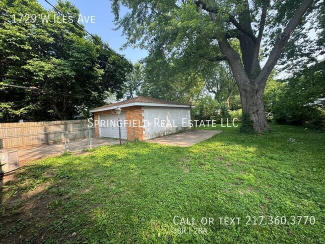 Building Photo - 1729 W Iles Ave