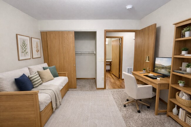 Foto del edificio - 1728 W Market St