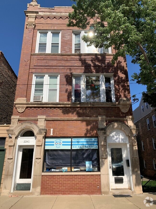 Building Photo - 3341 S Lituanica Ave