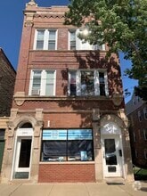 Building Photo - 3341 S Lituanica Ave