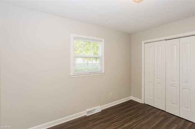 Building Photo - 3 br, 2 bath House - 717 Goose Creek Dr