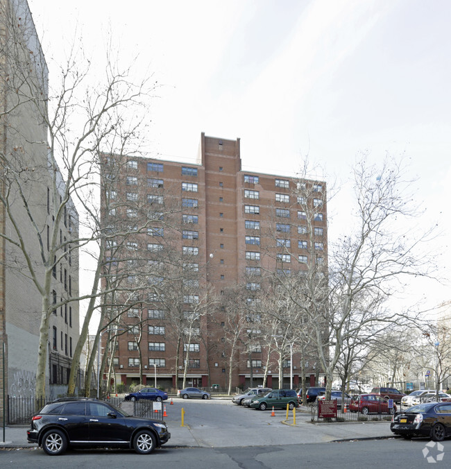 Building Photo - Bronx River and Addition