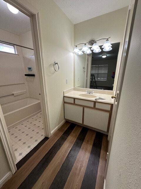 Foto del edificio - 16131 Canaridge Dr