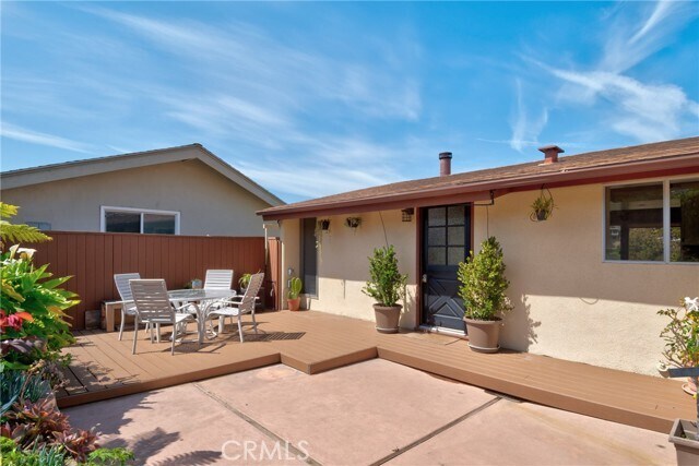 Building Photo - 998 Oriole Dr
