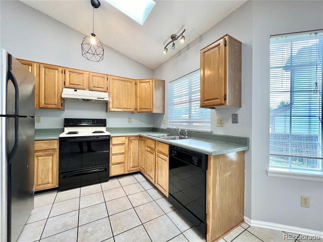 Building Photo - 12265 Deerfield Way
