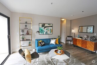 Interior Photo - URBANLUX SUNSET PREMIUM