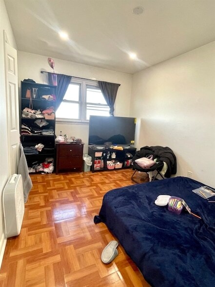Building Photo - 1517 72nd Street Unit 2nd Floor