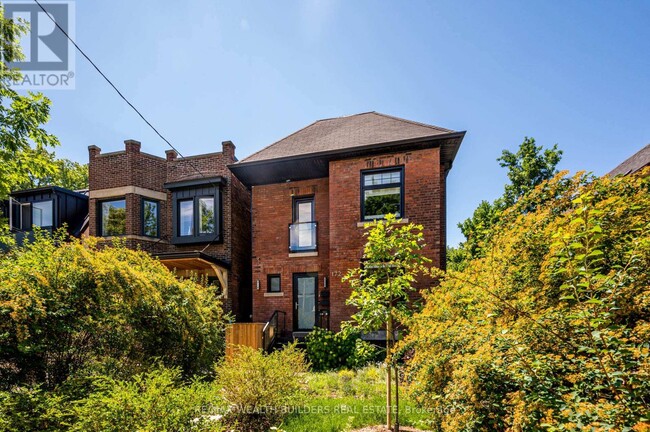 Building Photo - 172 Indian Rd Crescent