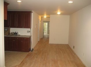 Building Photo - 33 Bostwick Ave