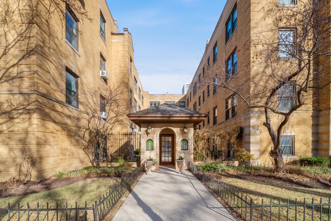 Foto del edificio - 724 W Buena Ave