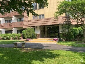Building Photo - 12900 W Heiden Cir