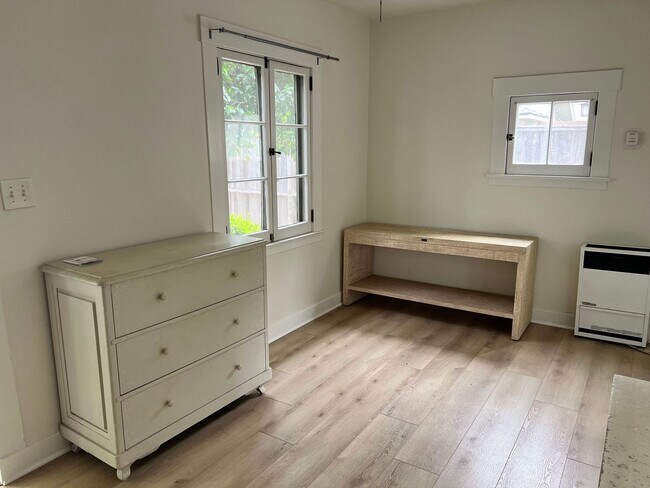 Foto del edificio - Downtown One Bedroom