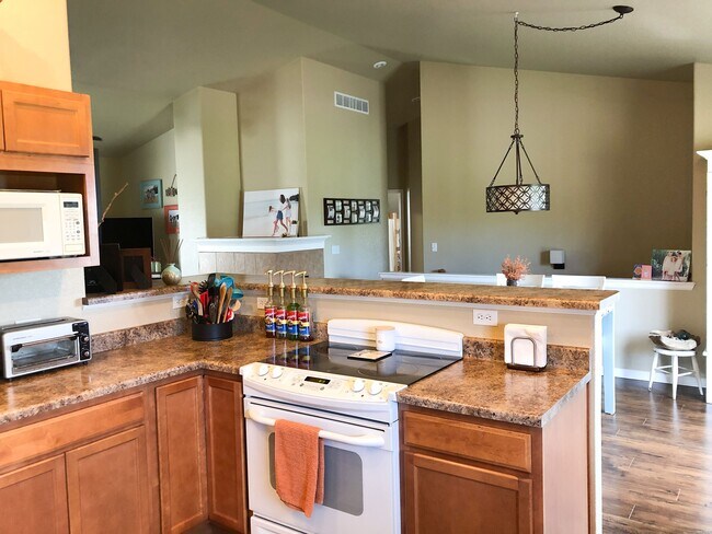 Foto del edificio - 11909 Corbu Heights