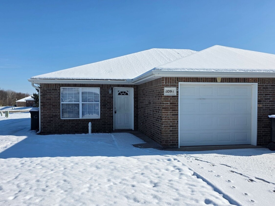 Primary Photo - 1109 Kimmy Ln