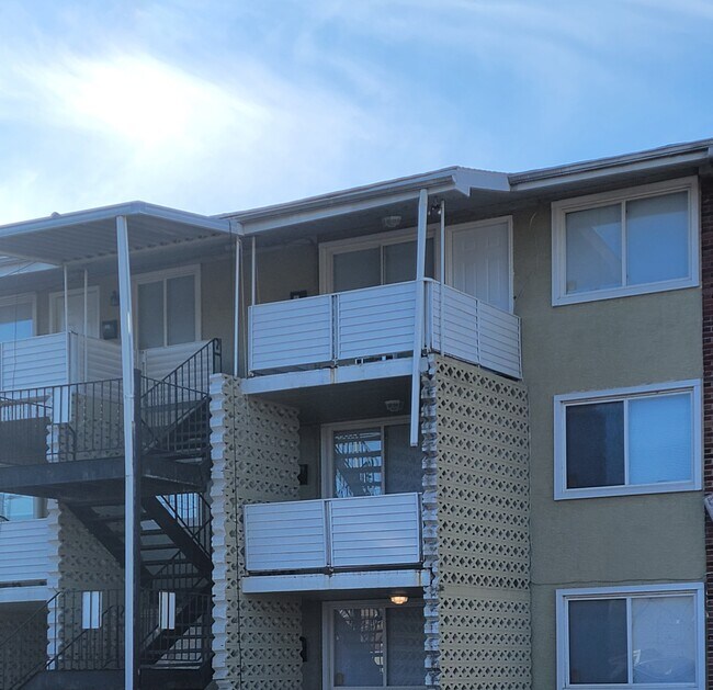 Riverview Apartments Located Near OSU Campus Apartments in Columbus