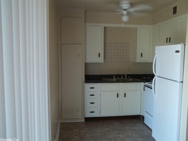 Foto del edificio - 4206 N Locust St