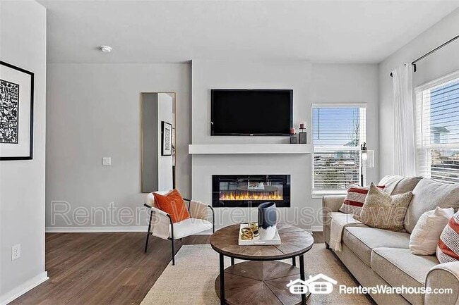 Building Photo - 1017 Maywood Ln