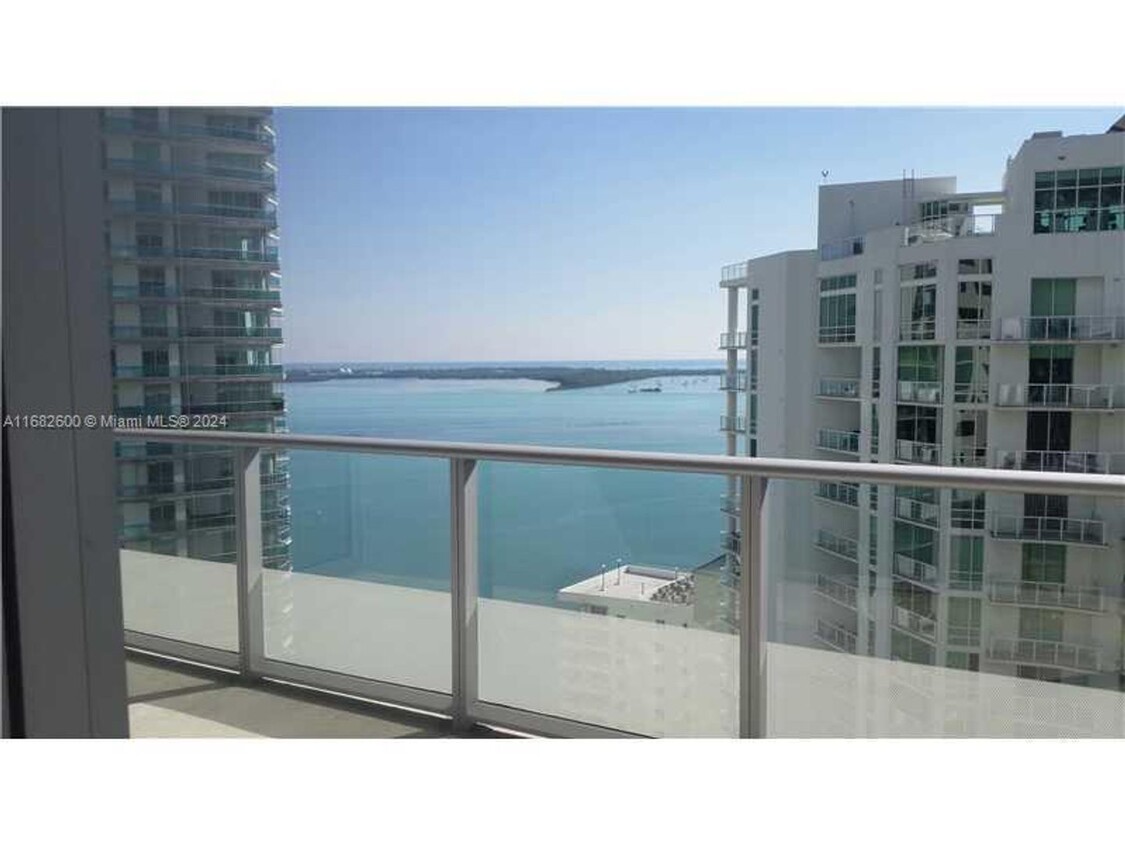 Foto principal - 1300 Brickell Bay Dr