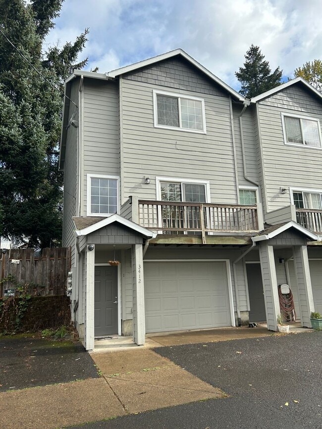 Building Photo - 3412 SE Vineyard Rd