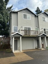 Building Photo - 3412 SE Vineyard Rd