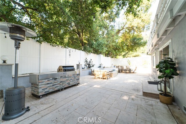 Building Photo - 21366 Rios St