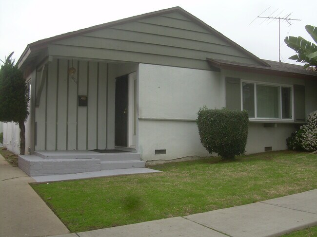 front of building - 10619 S Van Ness Ave