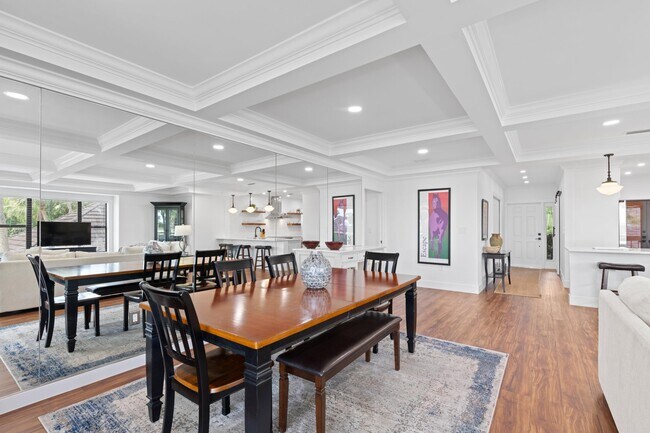 Building Photo - 2835 Polo Island Dr