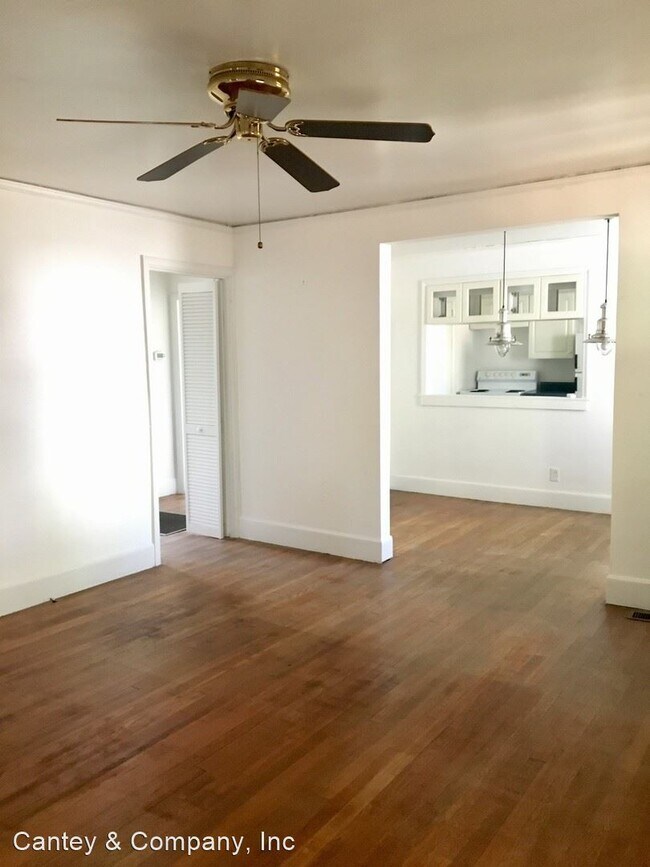 Building Photo - 2 br, 1 bath House - 3812 Wilmot Avenue