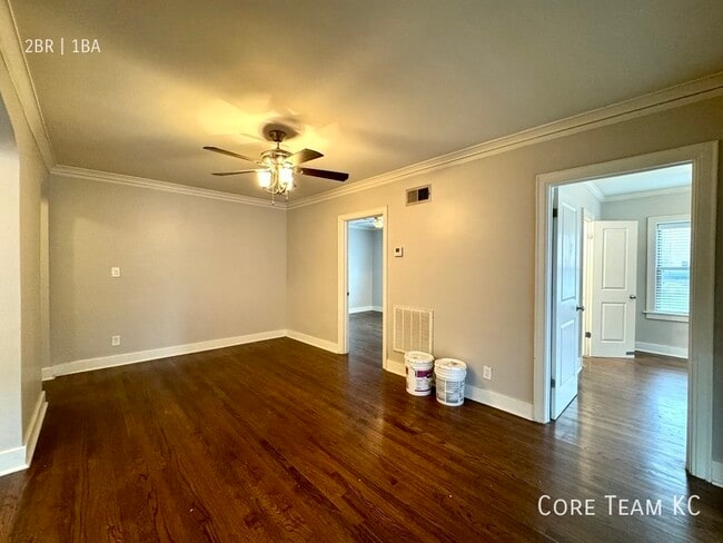 Foto del edificio - 710 W 48th St