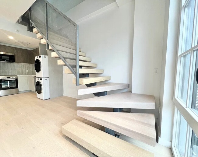 Building Photo - 37-25 32nd St