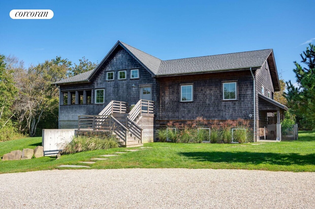 Primary Photo - 116 W Lake Dr