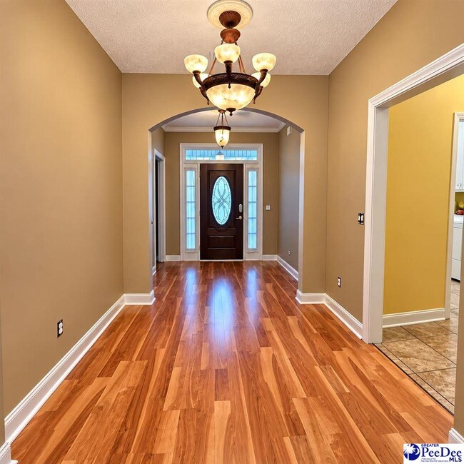 Building Photo - 2132 Sumac Dr