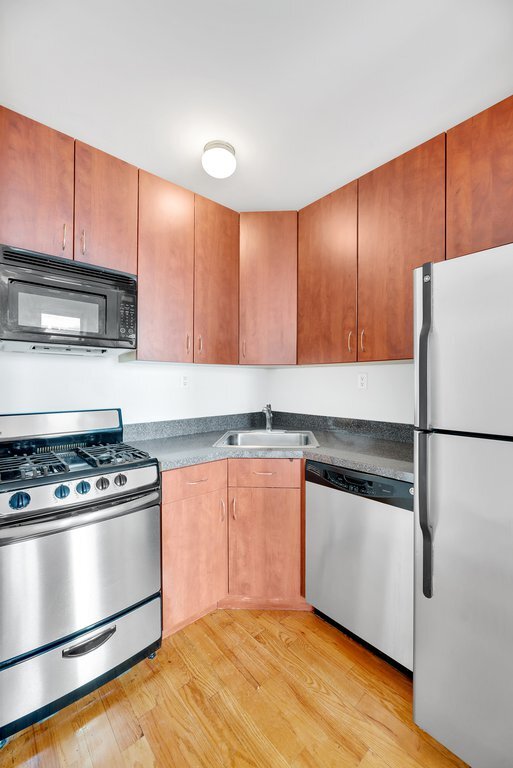 Building Photo - 426 W 49th St