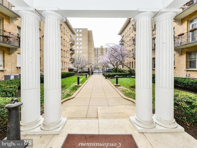 Photo - 1401 Columbia Rd NW Apartment