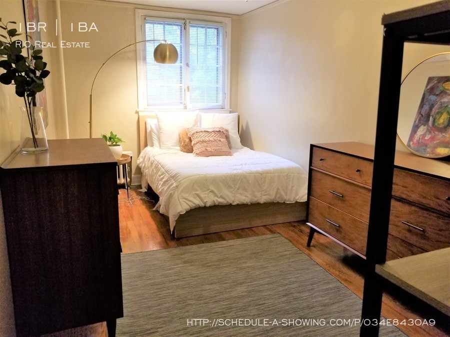 Foto principal - 1320 York St