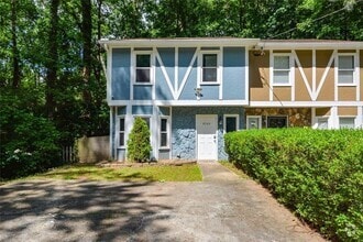 Building Photo - 4544 Coopers Creek Pl SE