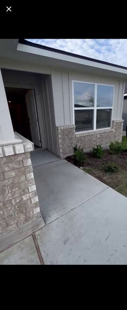 Building Photo - 1255 Concord Dr