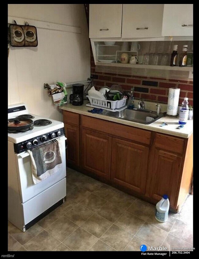 Building Photo - 4 br, 1 bath House - 436 E Prospect St Flo...