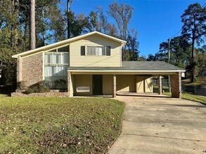 Building Photo - 117 Martha Dr