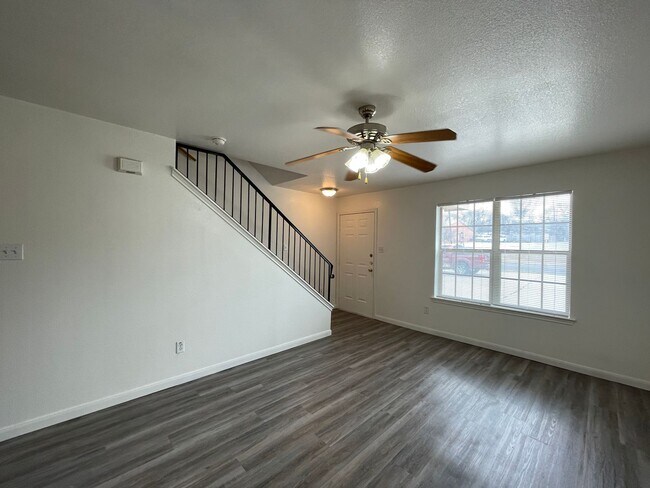 Building Photo - 3401 Turner Ave