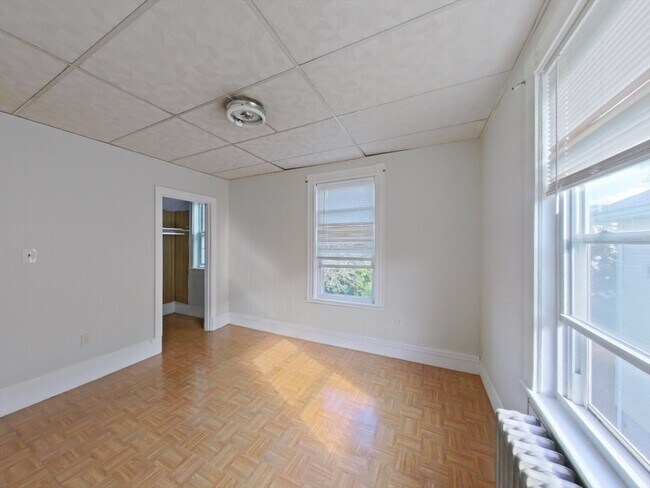 Foto del edificio - 16 W Squantum St