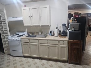 Building Photo - 5002 Sinope Way