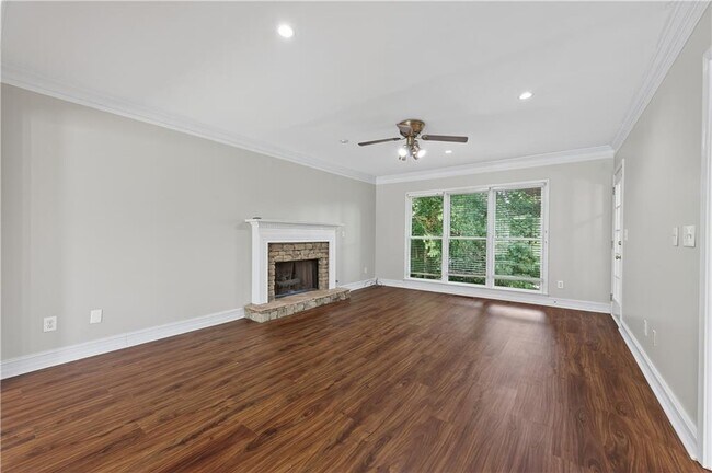 Foto del edificio - 3760 Peachbluff Ct