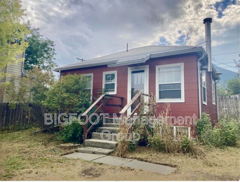 1711 Knight St, Helena, MT 59601 House Rental in Helena, MT