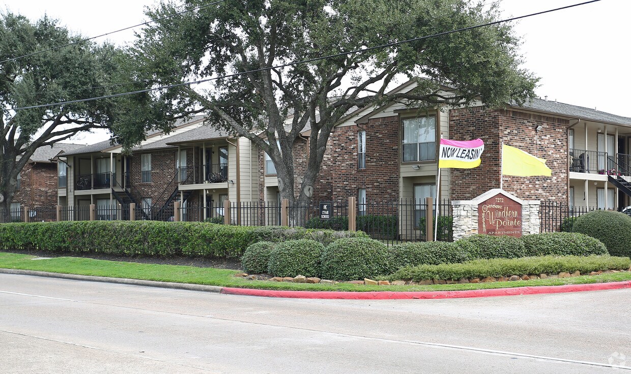 Foto principal - Windfern Pointe Apartments