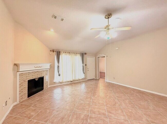 Foto del edificio - 8514 Spotslyvania Ln