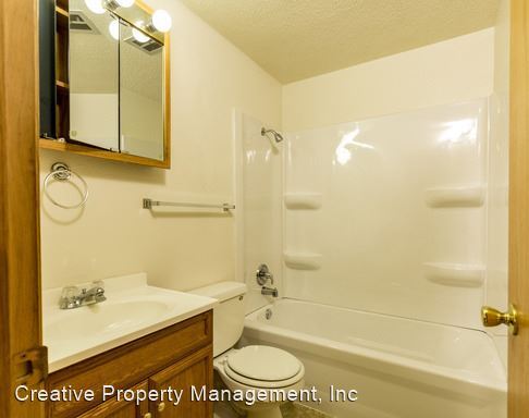Building Photo - 1305 8th St NW