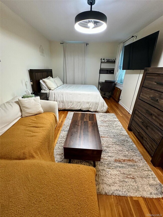 Foto del edificio - 125 Bronx River Rd