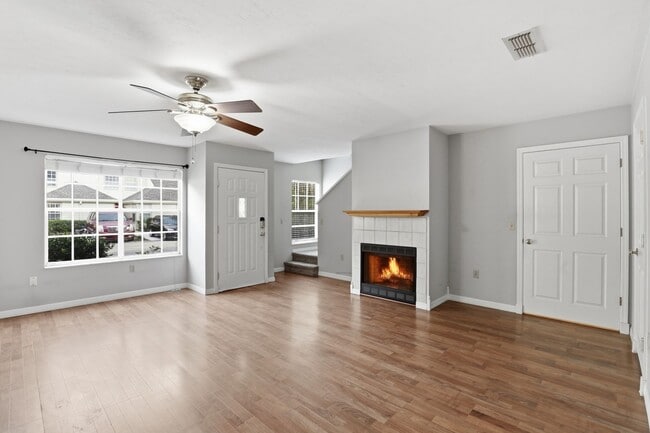 Building Photo - Townhome in Plantation Villas - Haile Plantation