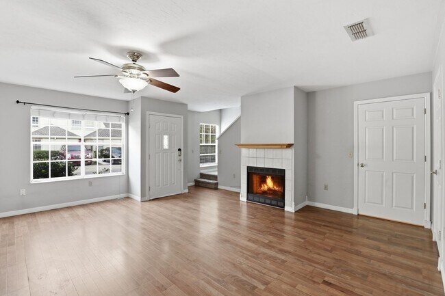 Foto del edificio - Townhome in Plantation Villas - Haile Plantation